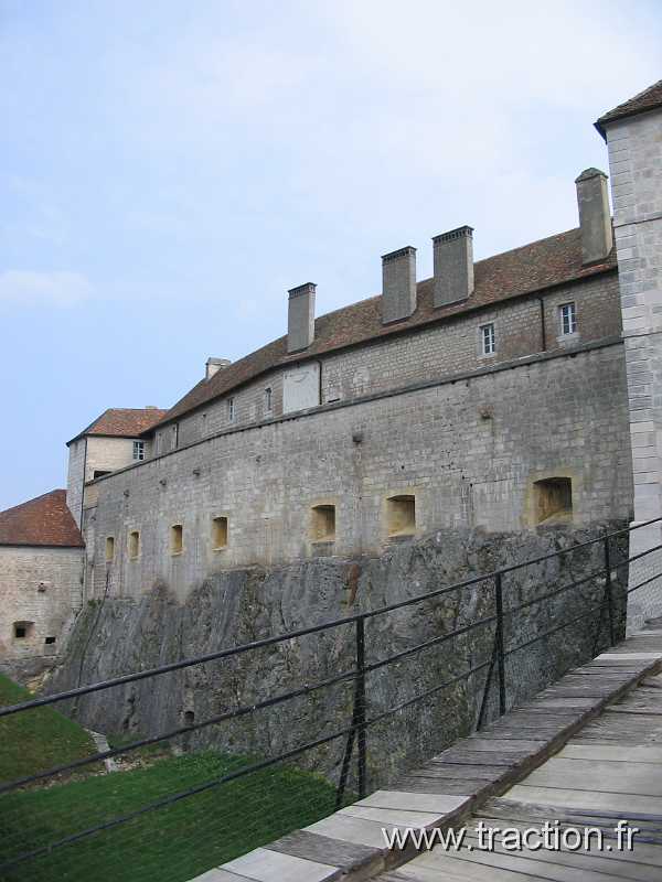 2011_CVAAM_35ans_4_Chateau_de_joux (27).JPG - 35 Ans du CVAAM, sortie dans le Doubs et le Jura, du 26 Avril au 1er Mai 2011, le chateau de Joux